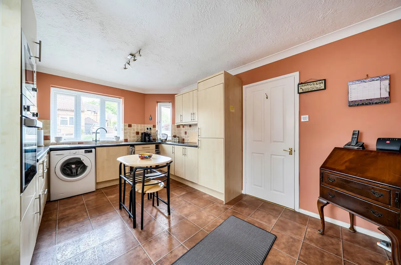 Mount Pleasant Close, Lyminge, CT18, photo 6