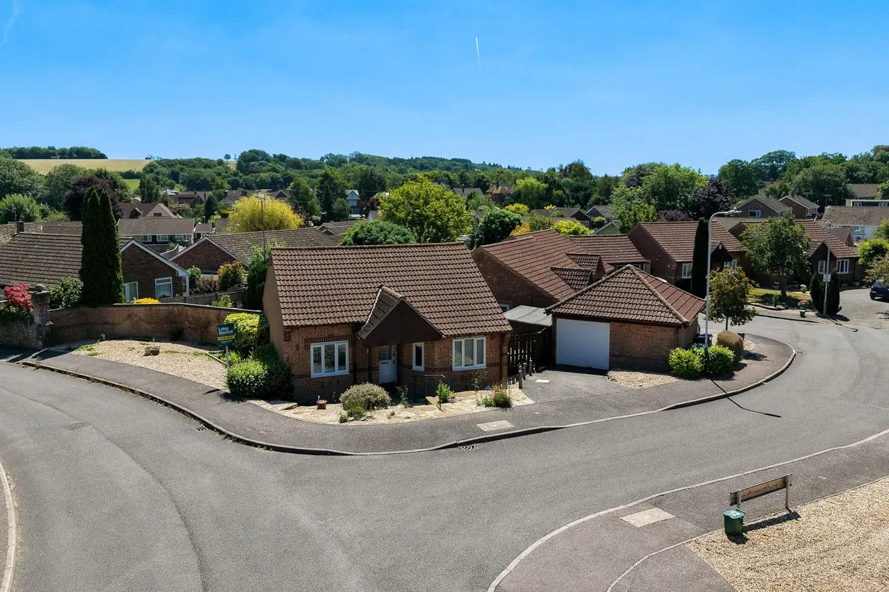 Mount Pleasant Close, Lyminge, CT18, photo 18