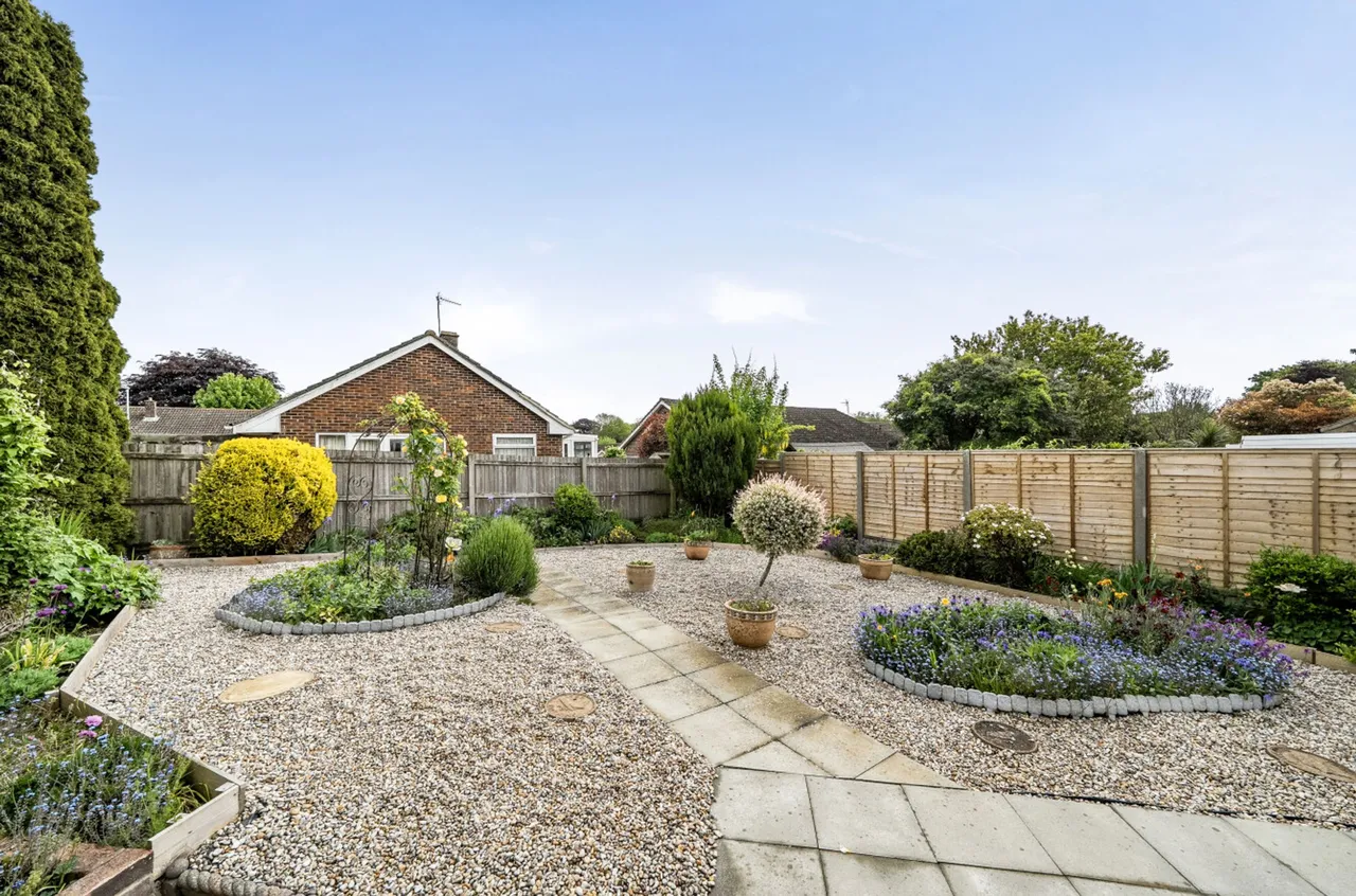 Mount Pleasant Close, Lyminge, CT18, photo 8