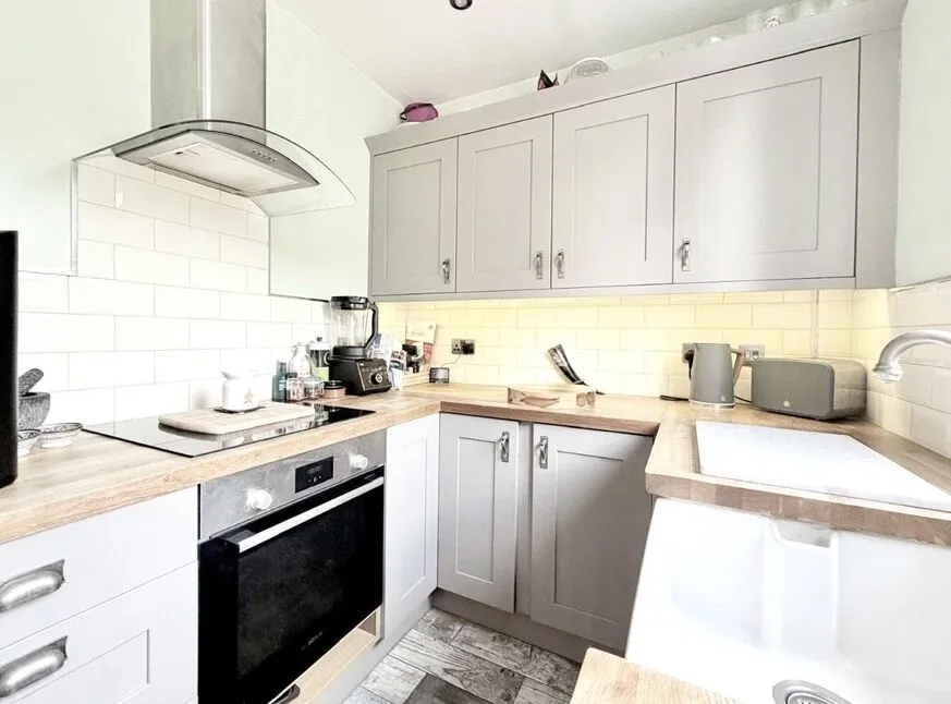 East Avenue, Wombwell, Barnsley, S73, photo 5