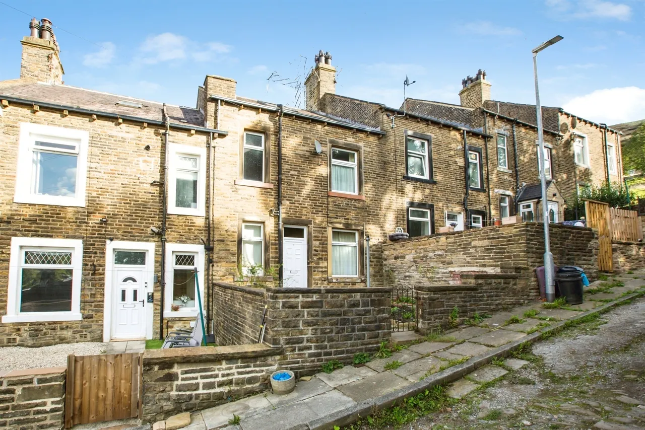 2 bed house for sale, Kimberley Place, Halifax, HX3