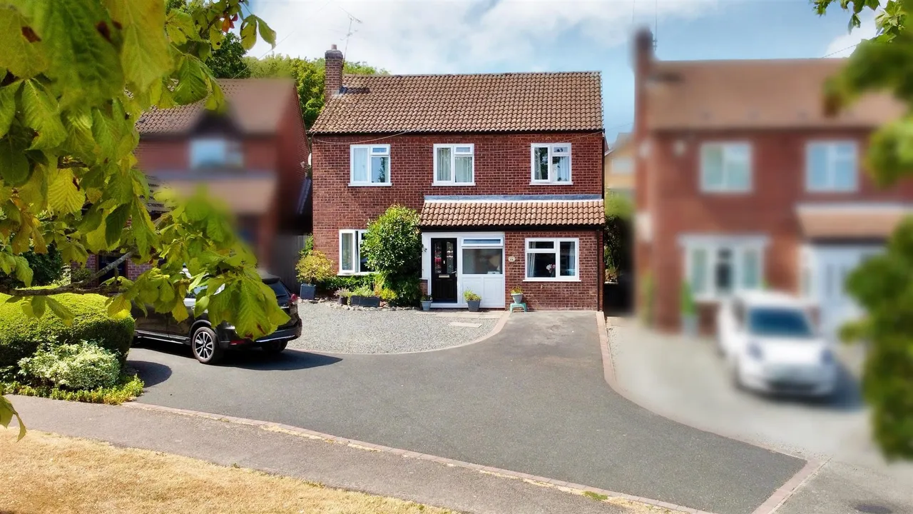 5 bed house for sale, Linley Avenue, Shepshed