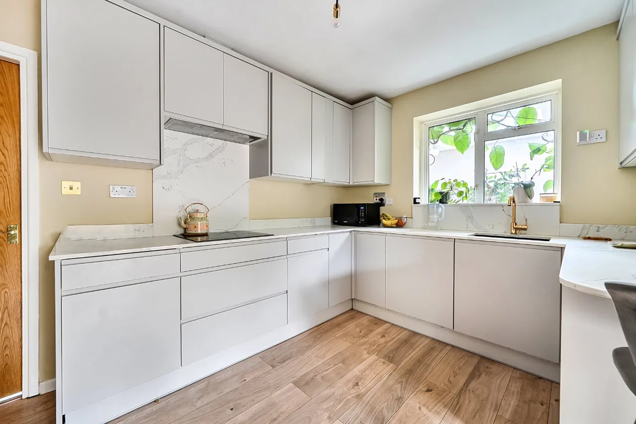 Burnham, Buckinghamshire, photo 16