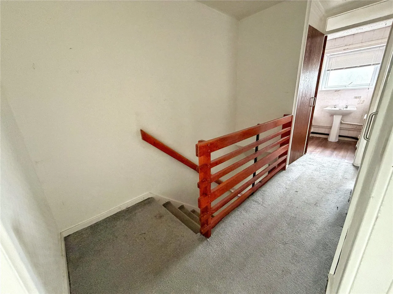 Wood Street, Middleton, M24, photo 6