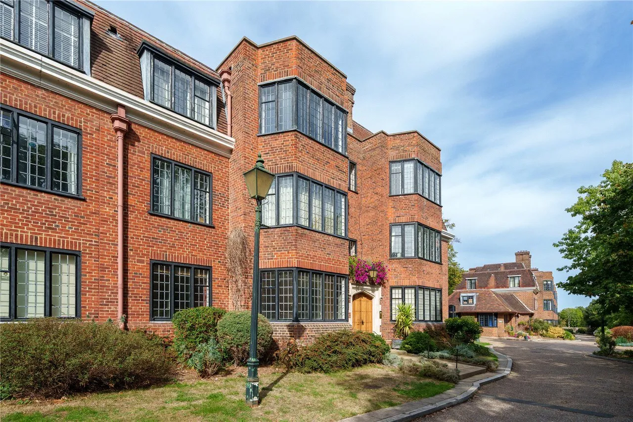 Manor Fields, London, SW15, photo 9