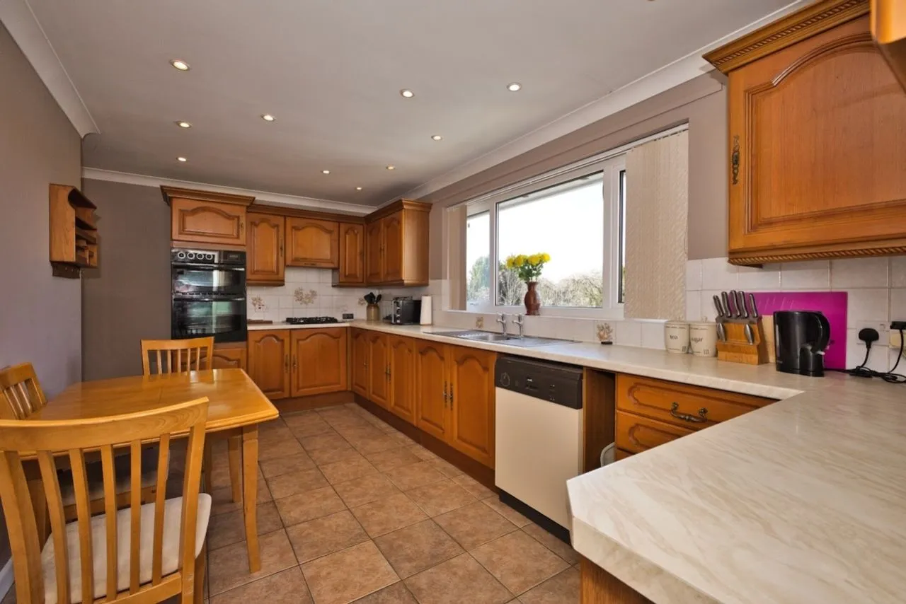 Broadshard, Crewkerne, TA18, photo 19