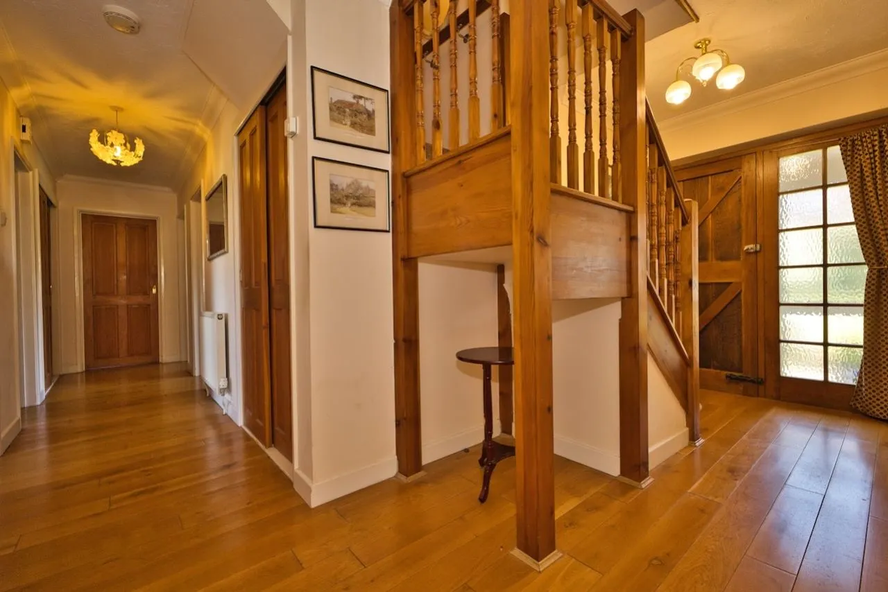 Broadshard, Crewkerne, TA18, photo 4