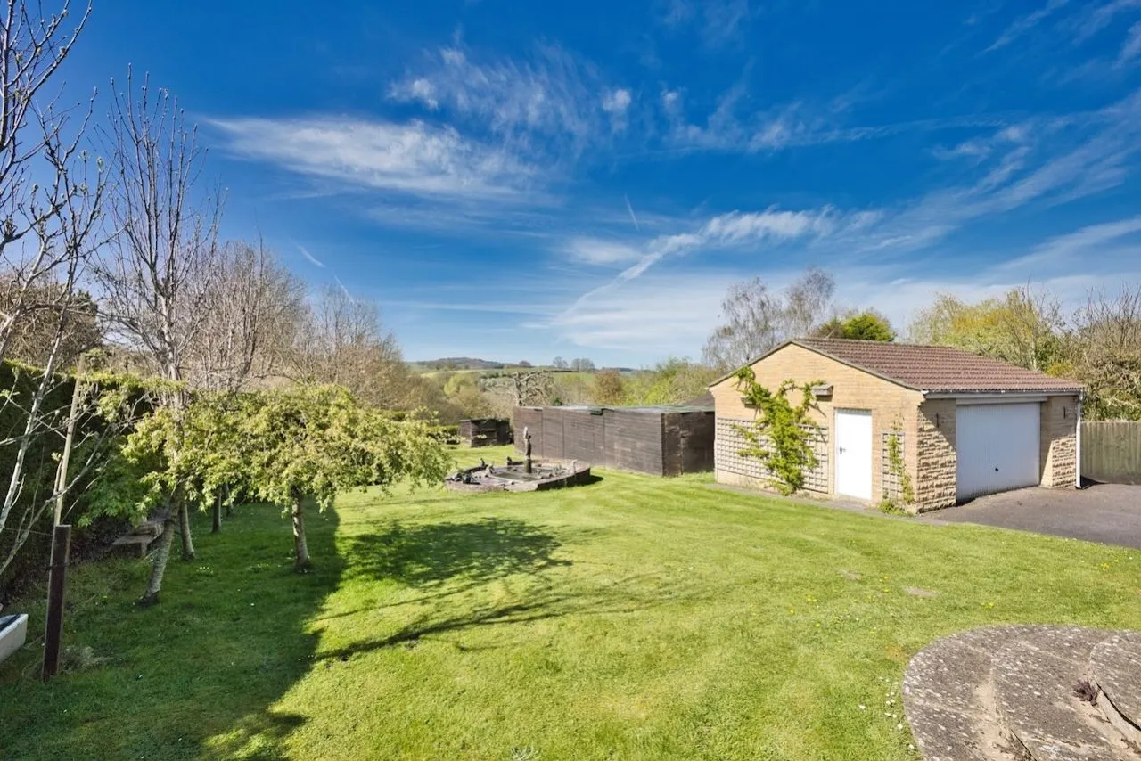 Broadshard, Crewkerne, TA18, photo 30