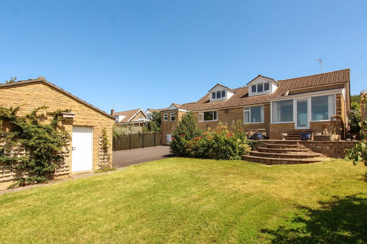 Broadshard, Crewkerne, TA18, photo 2