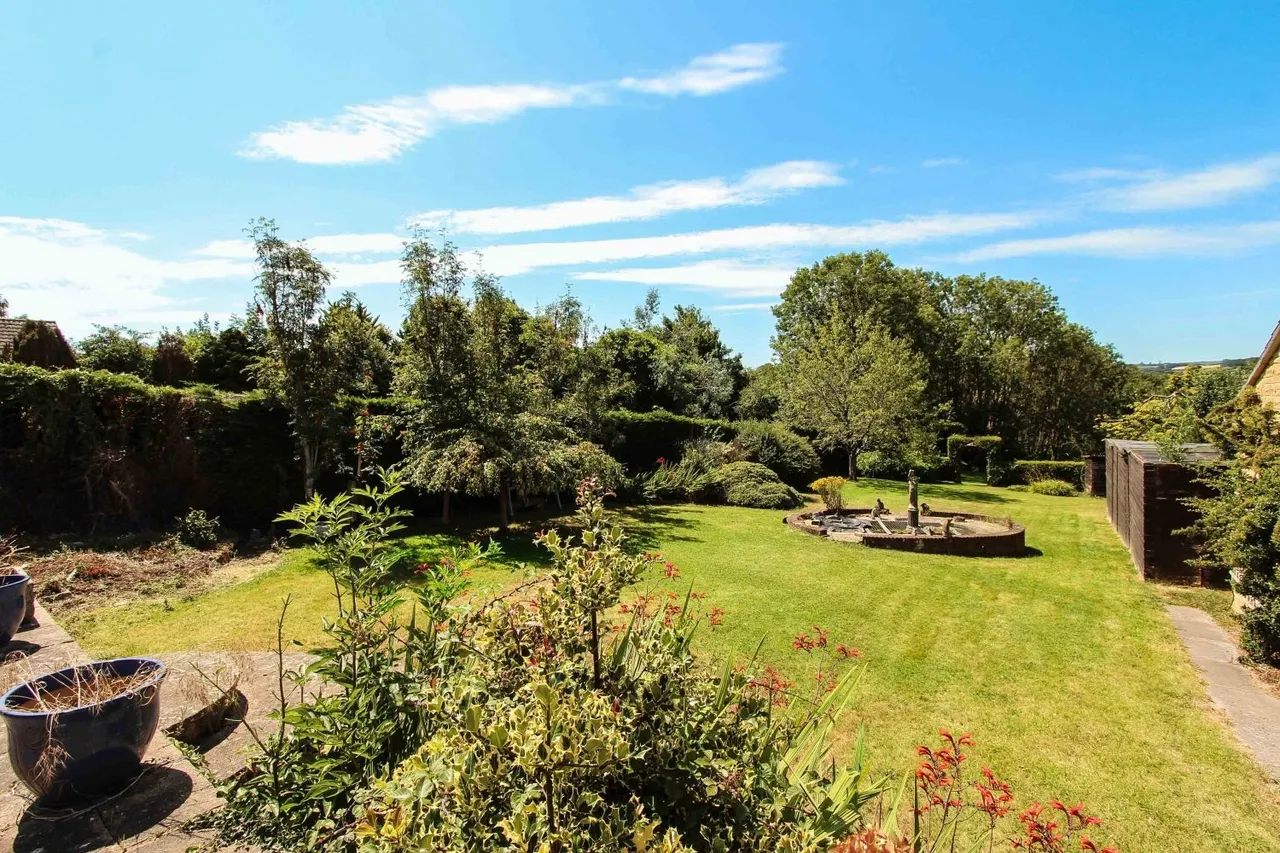 Broadshard, Crewkerne, TA18, photo 12