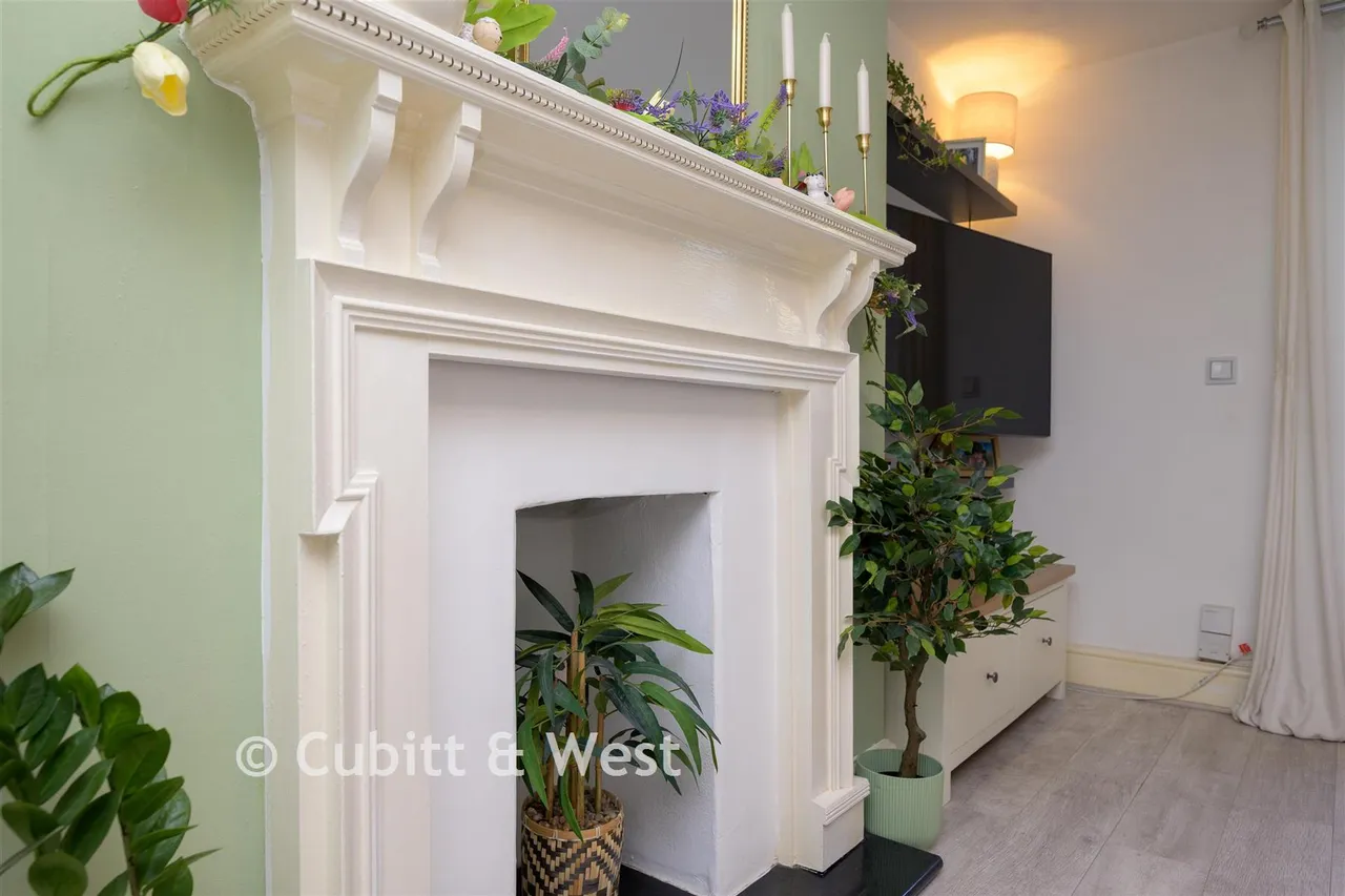 London Road, Redhill, RH1, photo 6