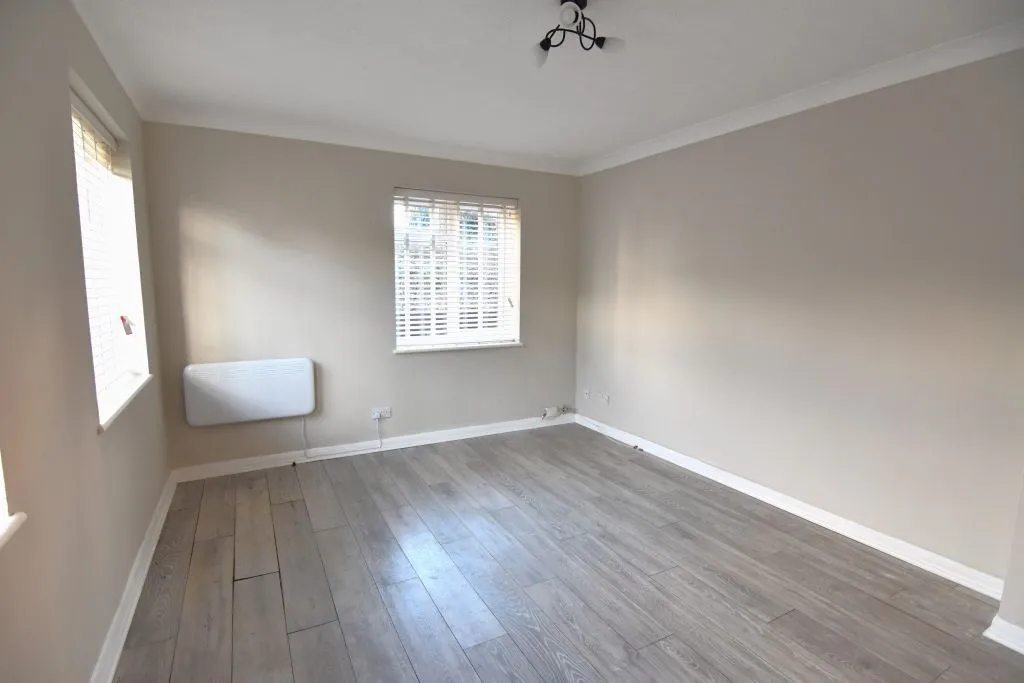 Clarendon Road, Wallington, SM6, photo 4