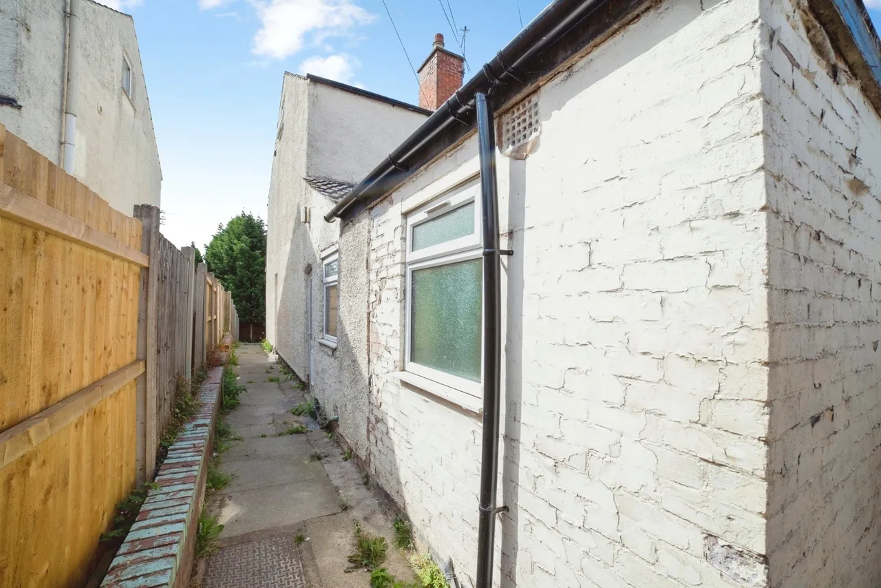 Bainbridge Terrace, Huthwaite, Sutton-in-Ashfield, Nottinghamshire, NG17, photo 18