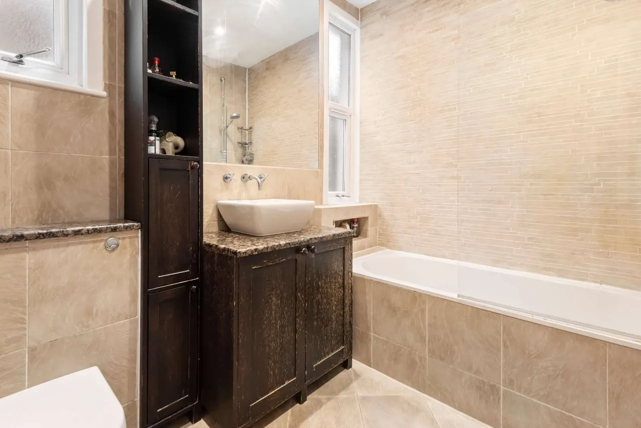 Hazelbourne Road, London, SW12 9NS, photo 3