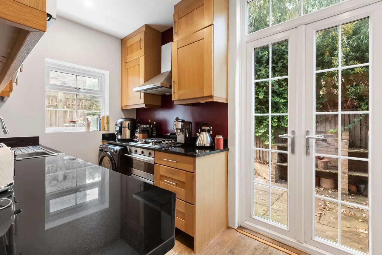Hazelbourne Road, London, SW12 9NS, photo 5