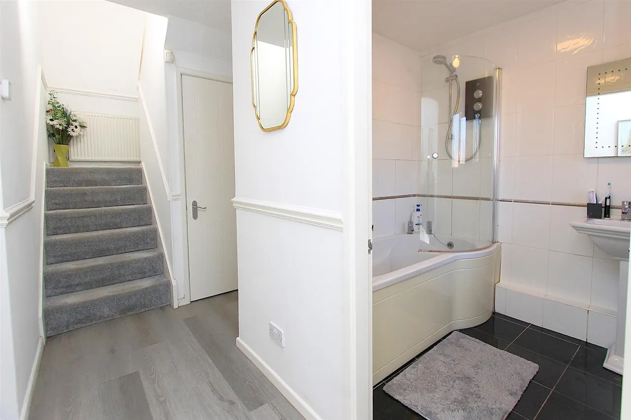 Broadwaters Drive, Kidderminster, photo 12