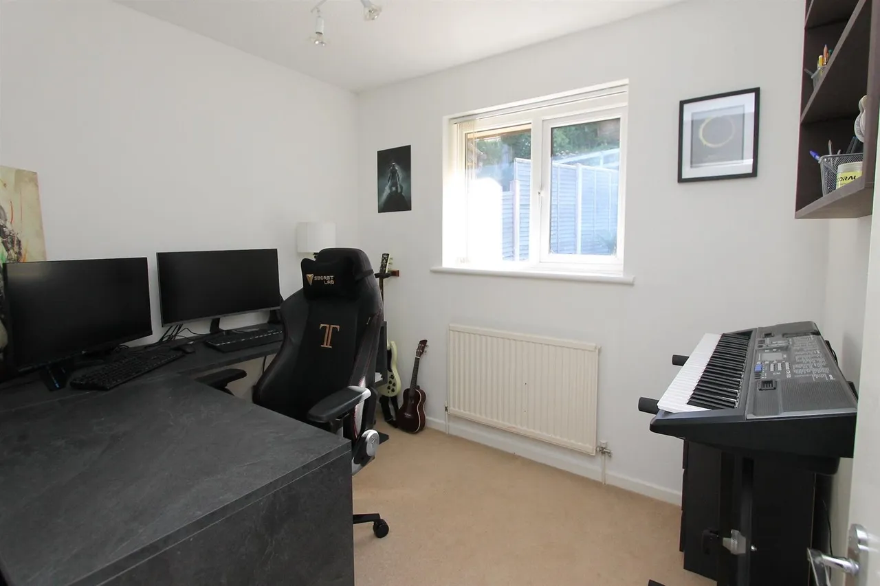 Broadwaters Drive, Kidderminster, photo 10