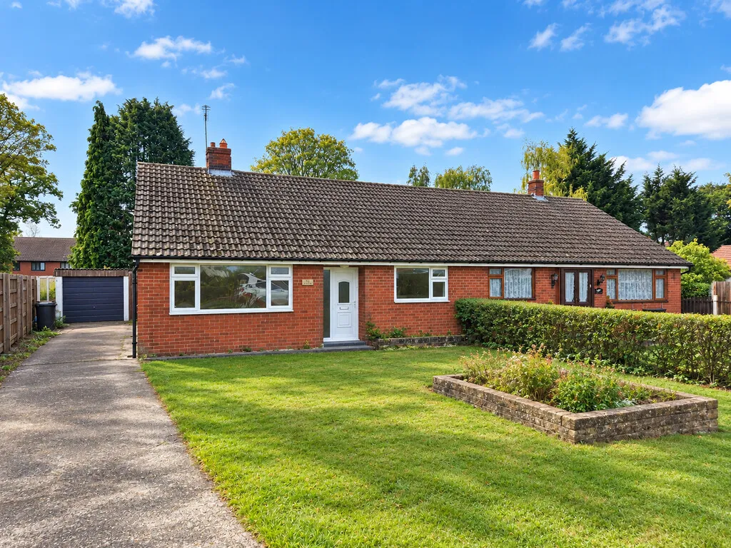 2 bed house to rent, Mill Lane, Higher Heath