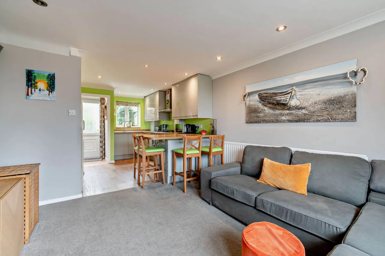 Pearce Drive, Chipping Norton, OX7 5HY, photo 3