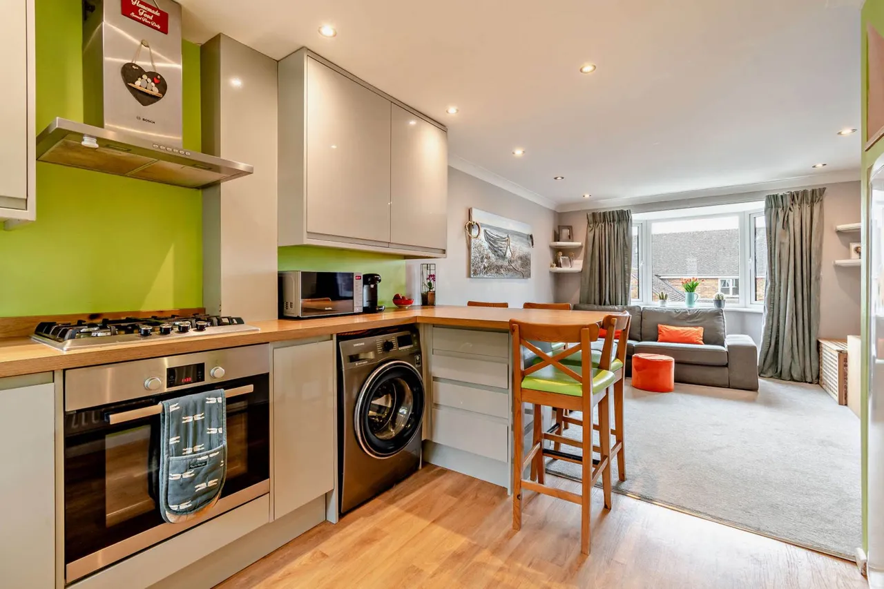 Pearce Drive, Chipping Norton, OX7 5HY, photo 4