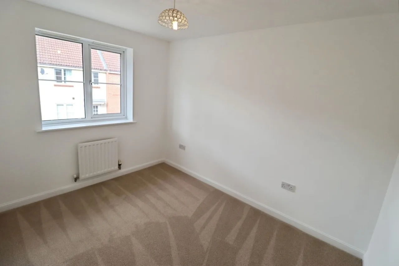 Wagtail Drive, Bury St Edmunds, Suffolk, photo 10
