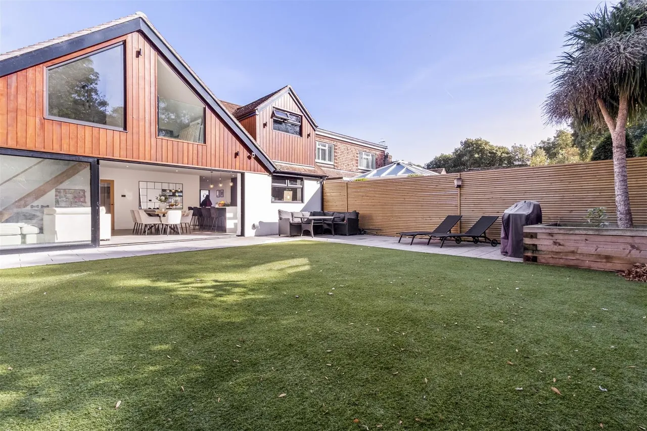 Aldsworth Avenue, Goring-By-Sea, photo 9