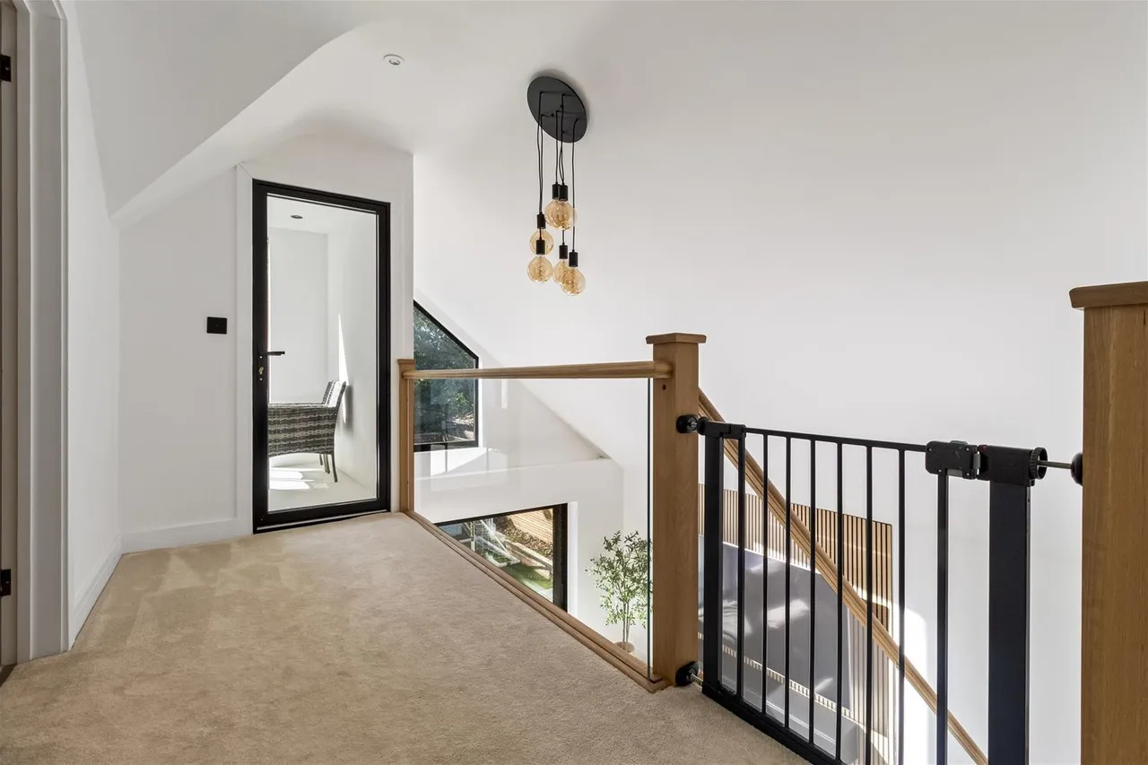 Aldsworth Avenue, Goring-By-Sea, photo 29