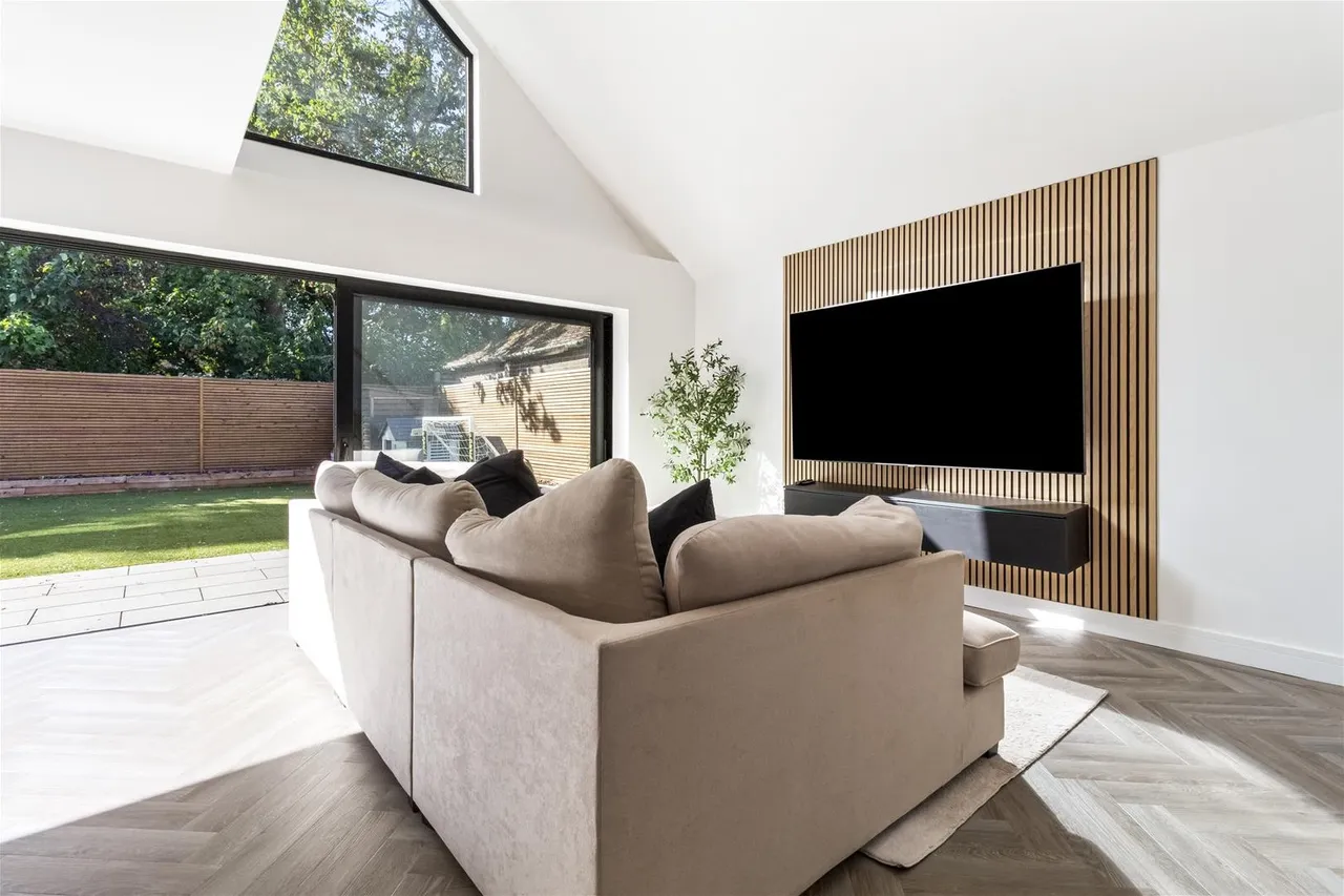 Aldsworth Avenue, Goring-By-Sea, photo 21