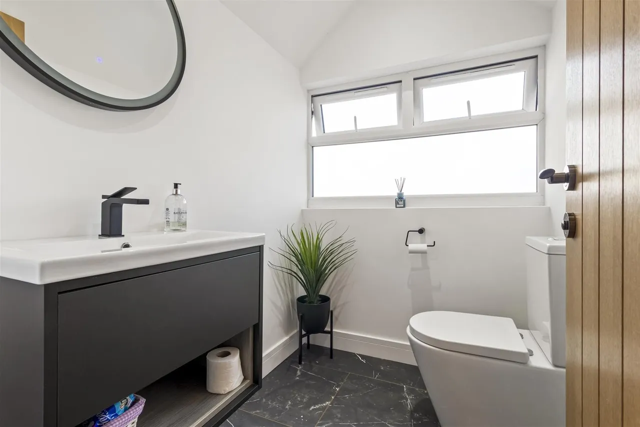 Aldsworth Avenue, Goring-By-Sea, photo 25