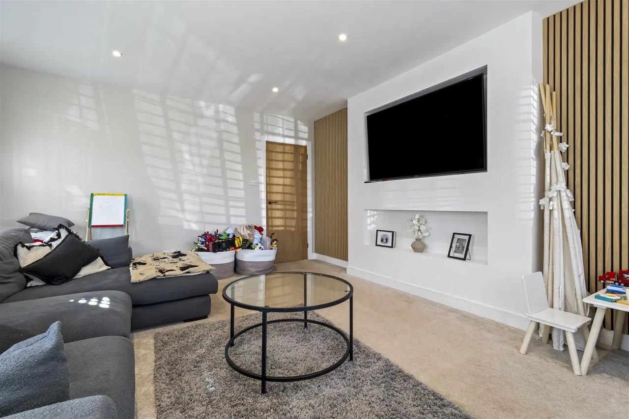 Aldsworth Avenue, Goring-By-Sea, photo 11