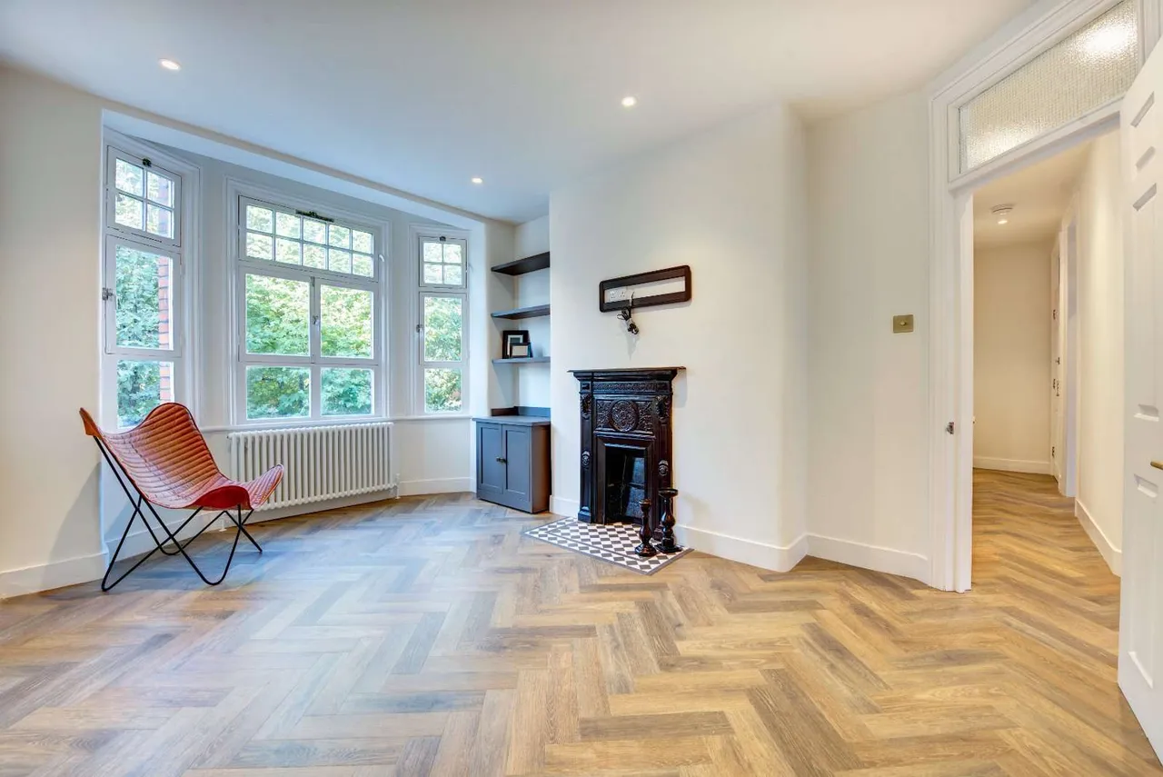 Gilbert Street, Mayfair, London, W1K 5HH, photo 2