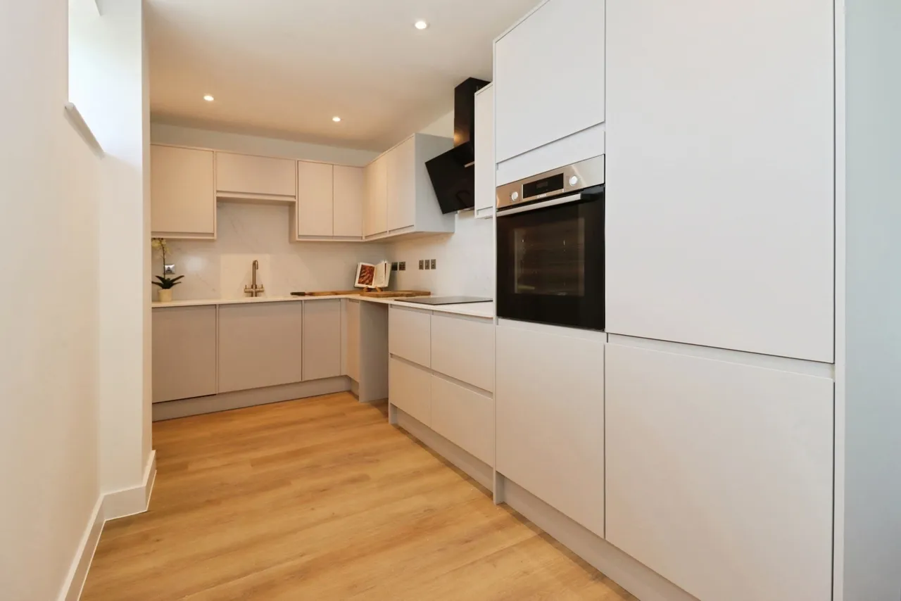 Severn House, Hambrook, BS16, photo 8