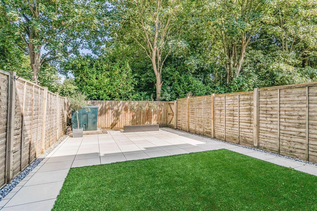 Pilgrim Court, Kennett, CB8, photo 4
