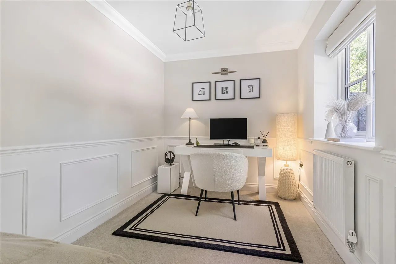 Pilgrim Court, Kennett, CB8, photo 11