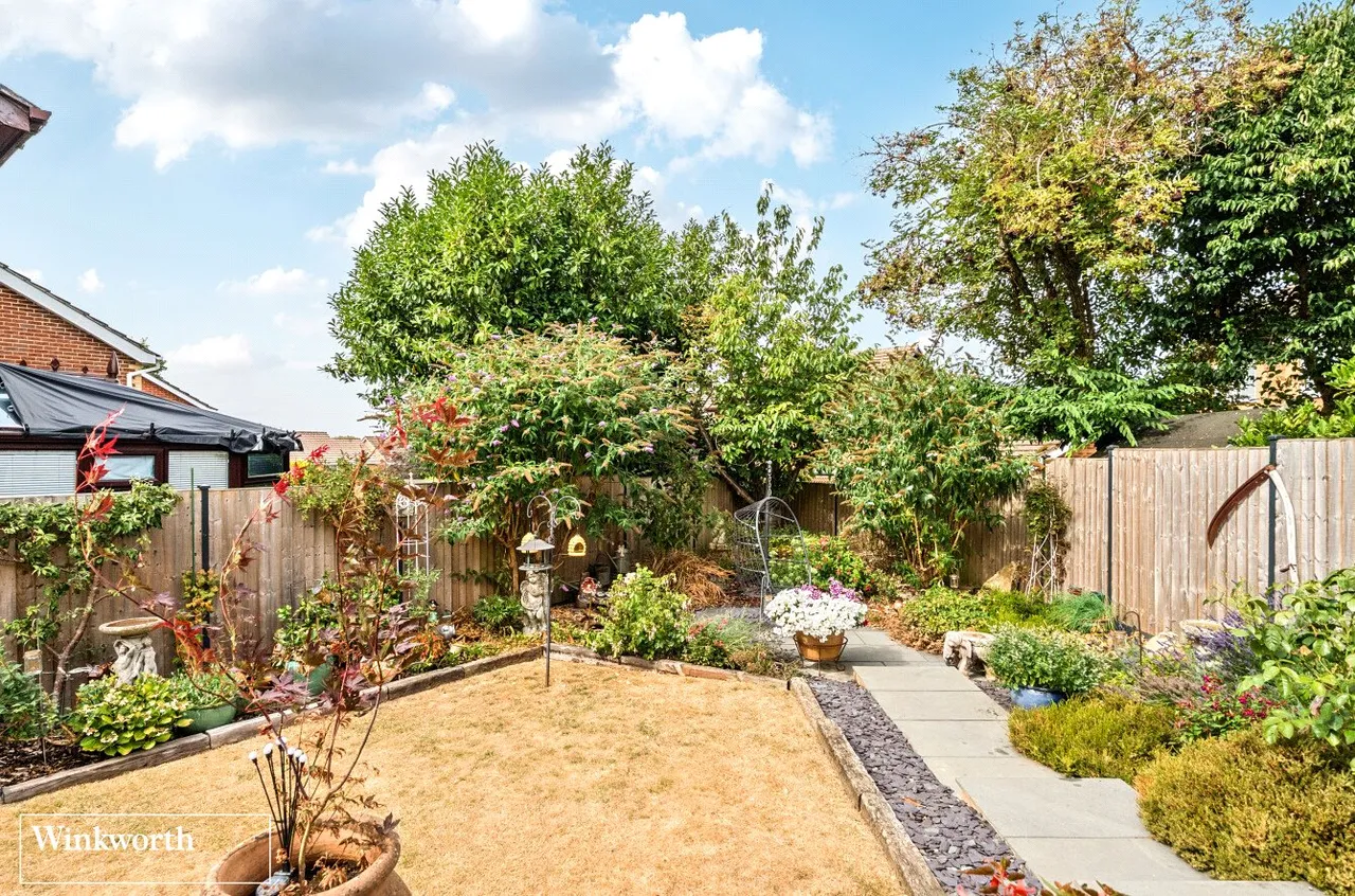4 bed house for sale — Primrose Gardens, Hatch Warren, Basingstoke, Hampshire, RG22
