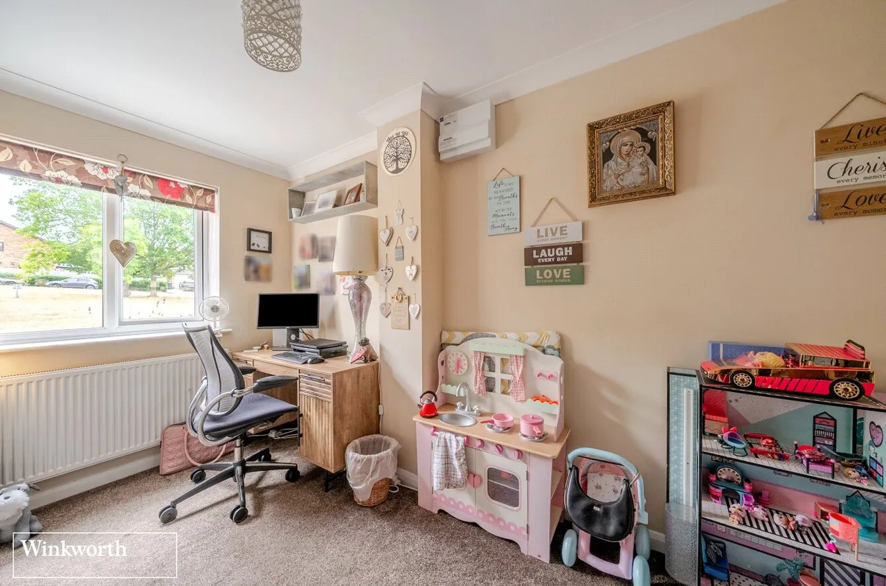 Primrose Gardens, Hatch Warren, Basingstoke, Hampshire, RG22, photo 10