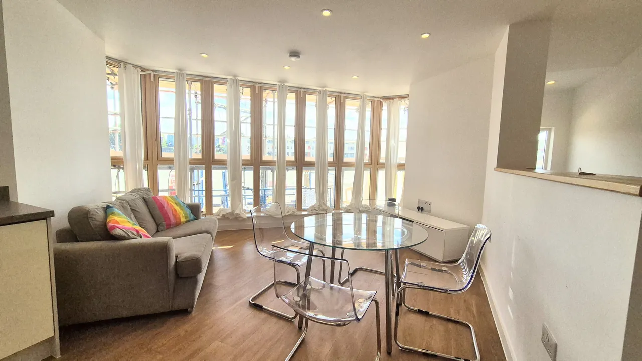 The Crescent, Hannover Quay, BS1, photo 3