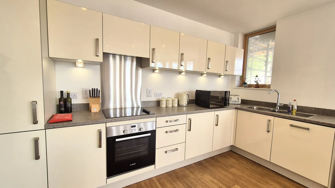 The Crescent, Hannover Quay, BS1, photo 2