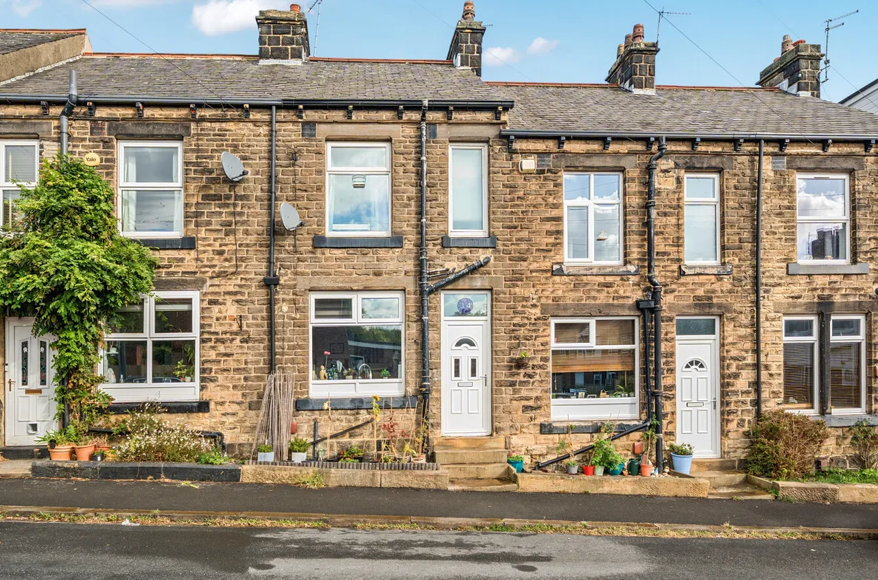 2 bed house for sale, Yewdall Road, Leeds, LS13