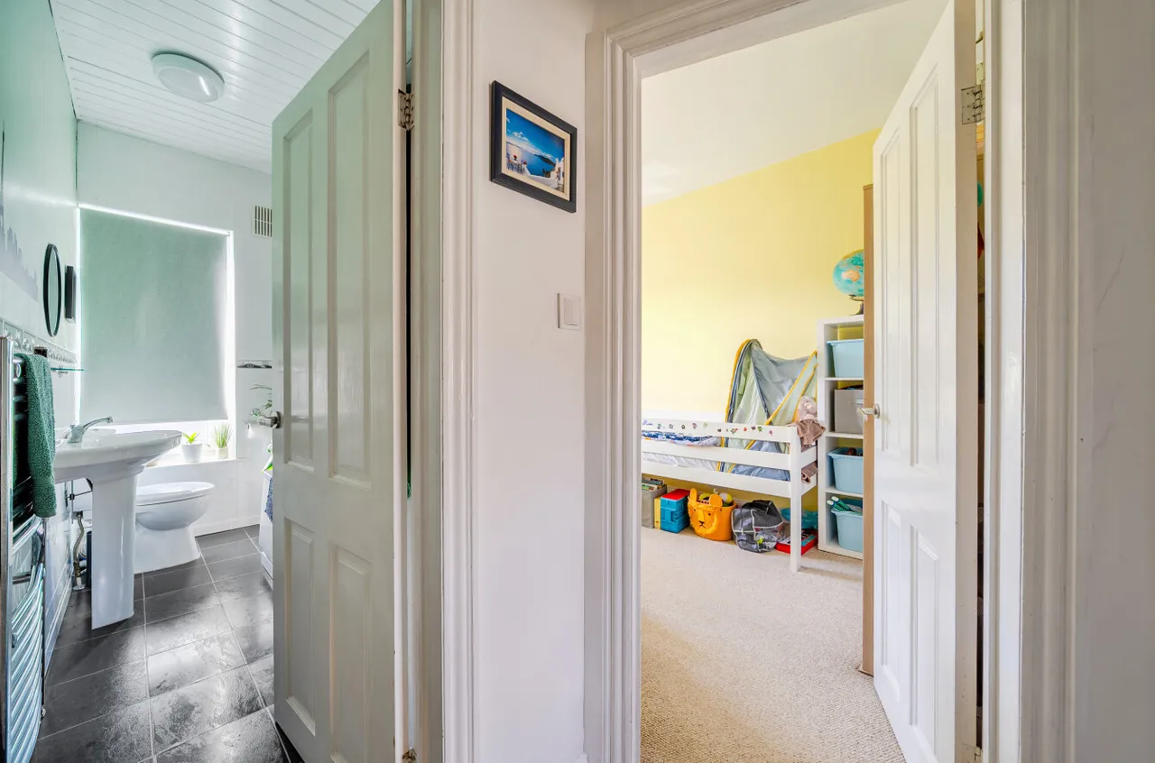 Yewdall Road, Leeds, LS13, photo 15