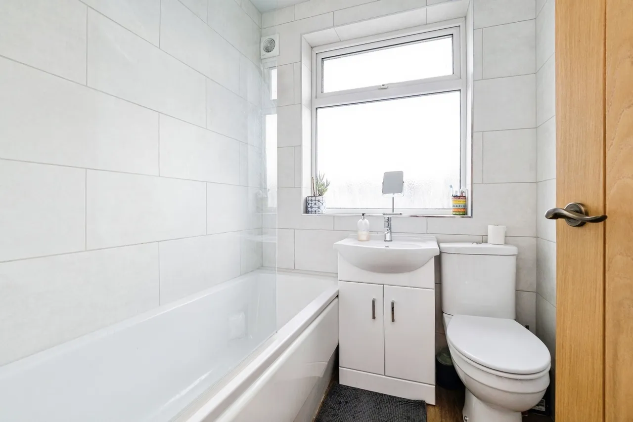Canfield Road, Woodford Green, IG8, photo 12