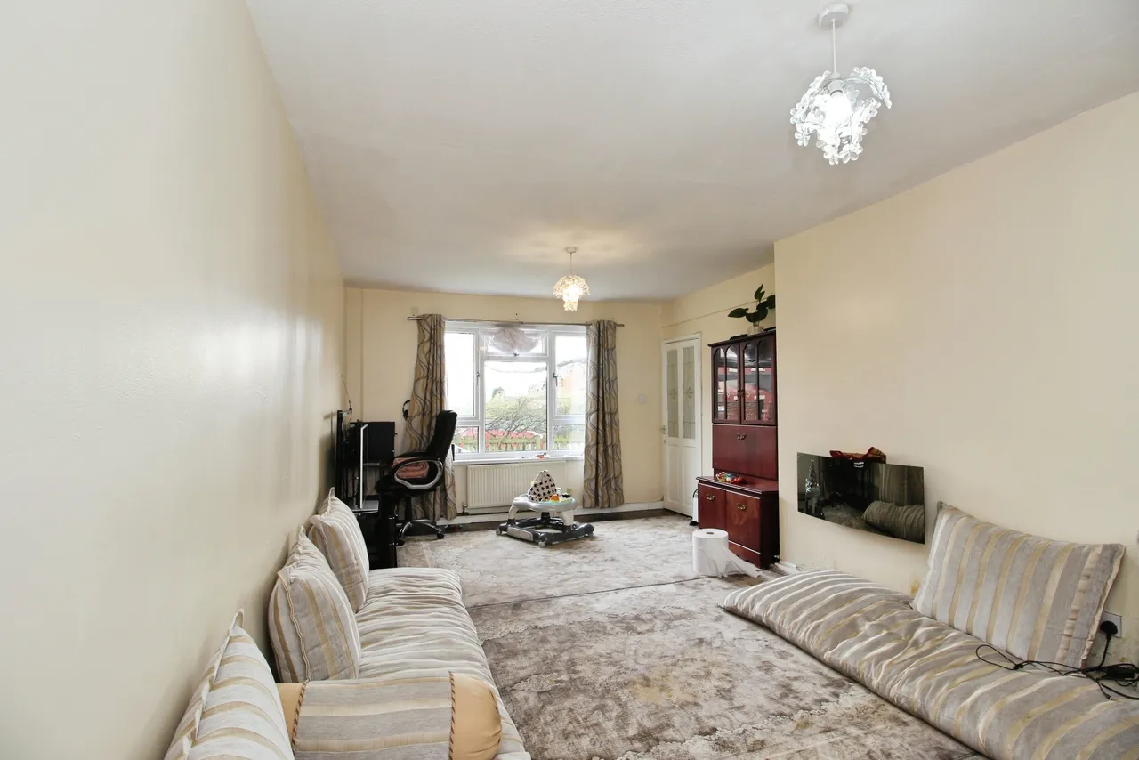 Scott Hall Green, Leeds, LS7, photo 10