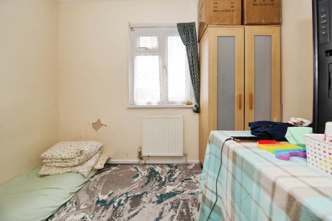 Scott Hall Green, Leeds, LS7, photo 13