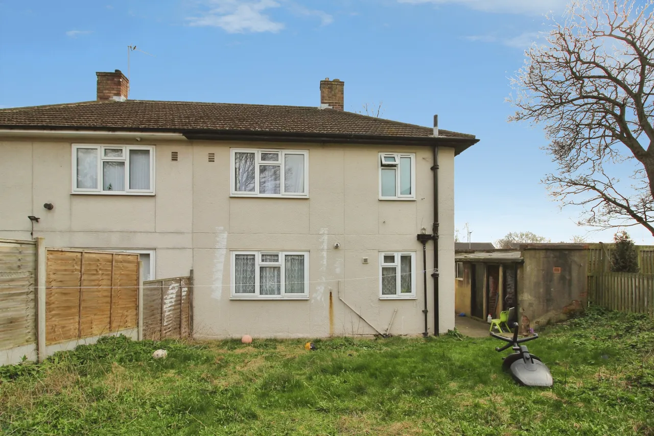 Scott Hall Green, Leeds, LS7, photo 5