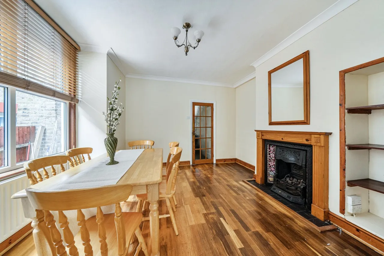 Charlton Lane, SE7, photo 13