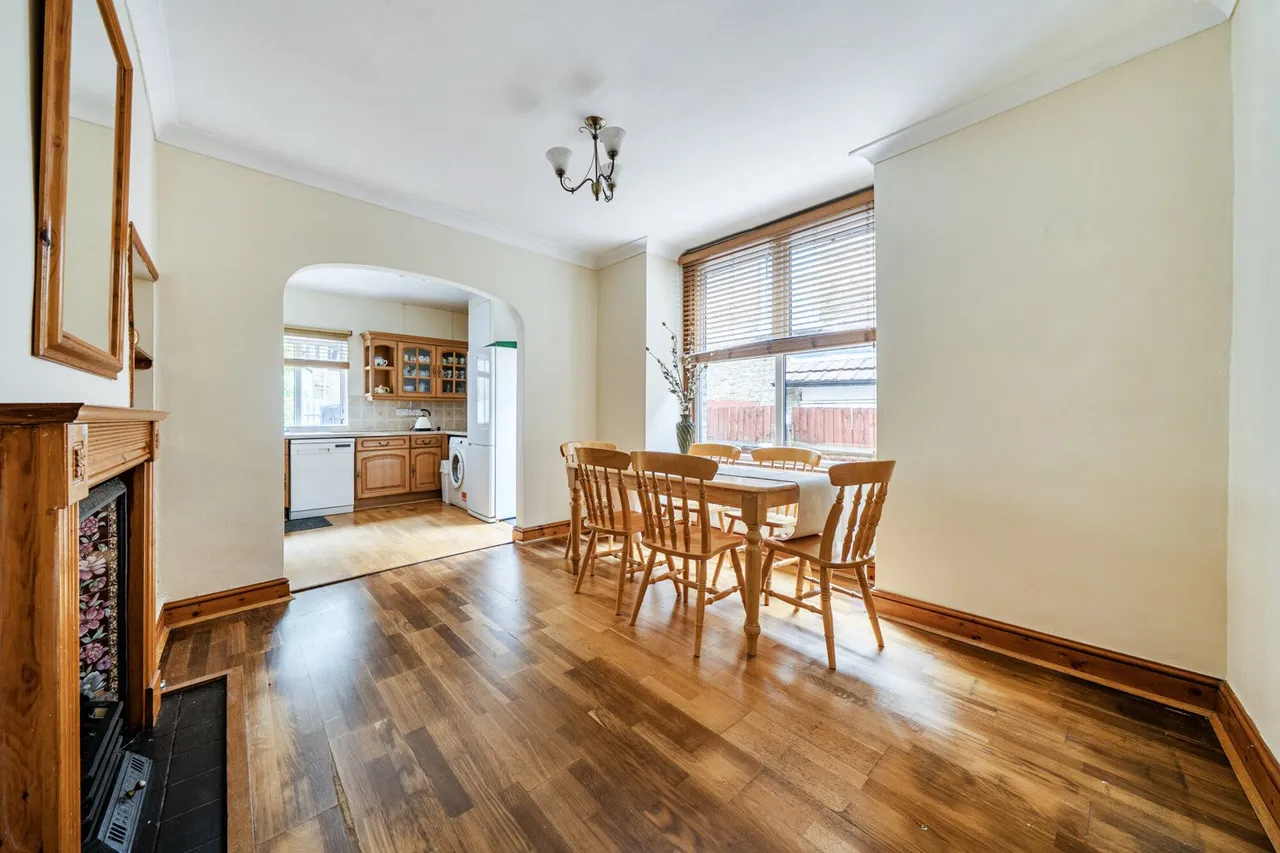 Charlton Lane, SE7, photo 14