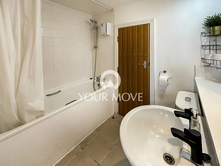 Cadogan Road, London, SE18, photo 14