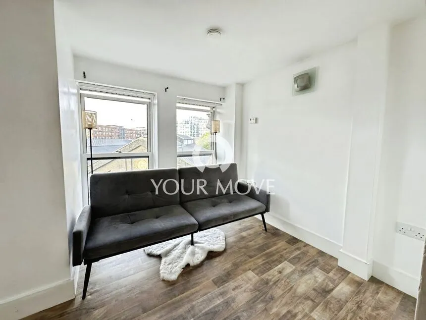 Cadogan Road, London, SE18, photo 5