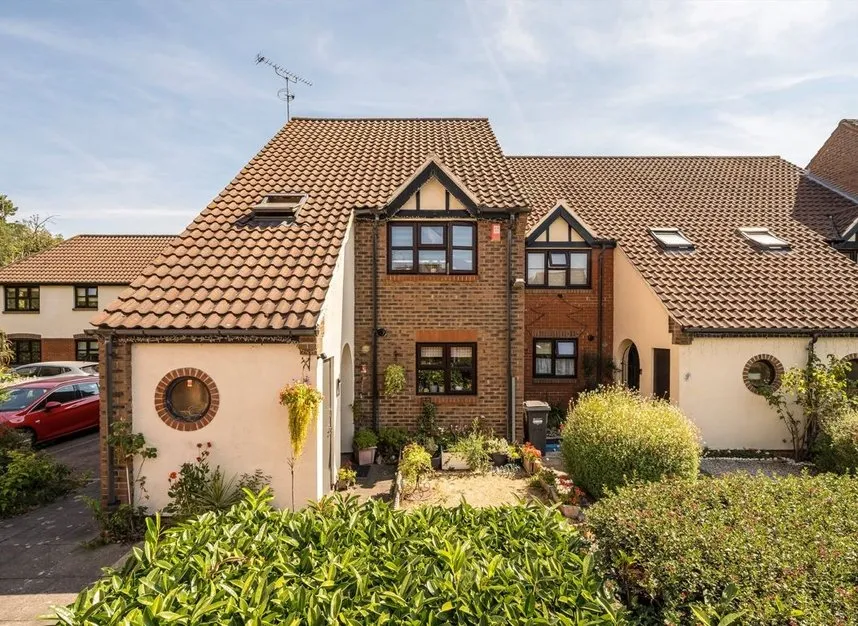3 bed house for sale, Beaumont Place, Isleworth, TW7