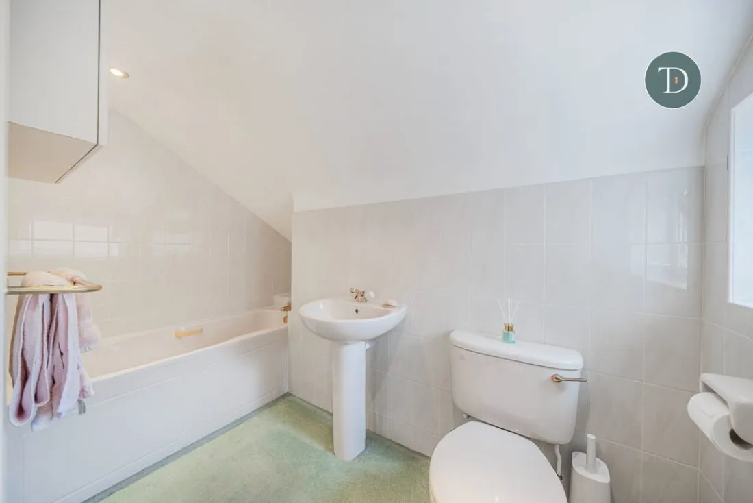 Reid Court, Little Sutton, CH66 1SB, photo 18